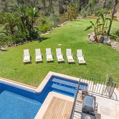 Es Foners En Con Piscina Y Jacuzzis En 别墅 *